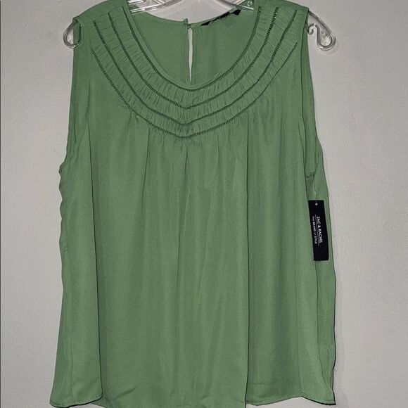 Zac & Rachel Green Pleated Blouse - Picture 1 of 11